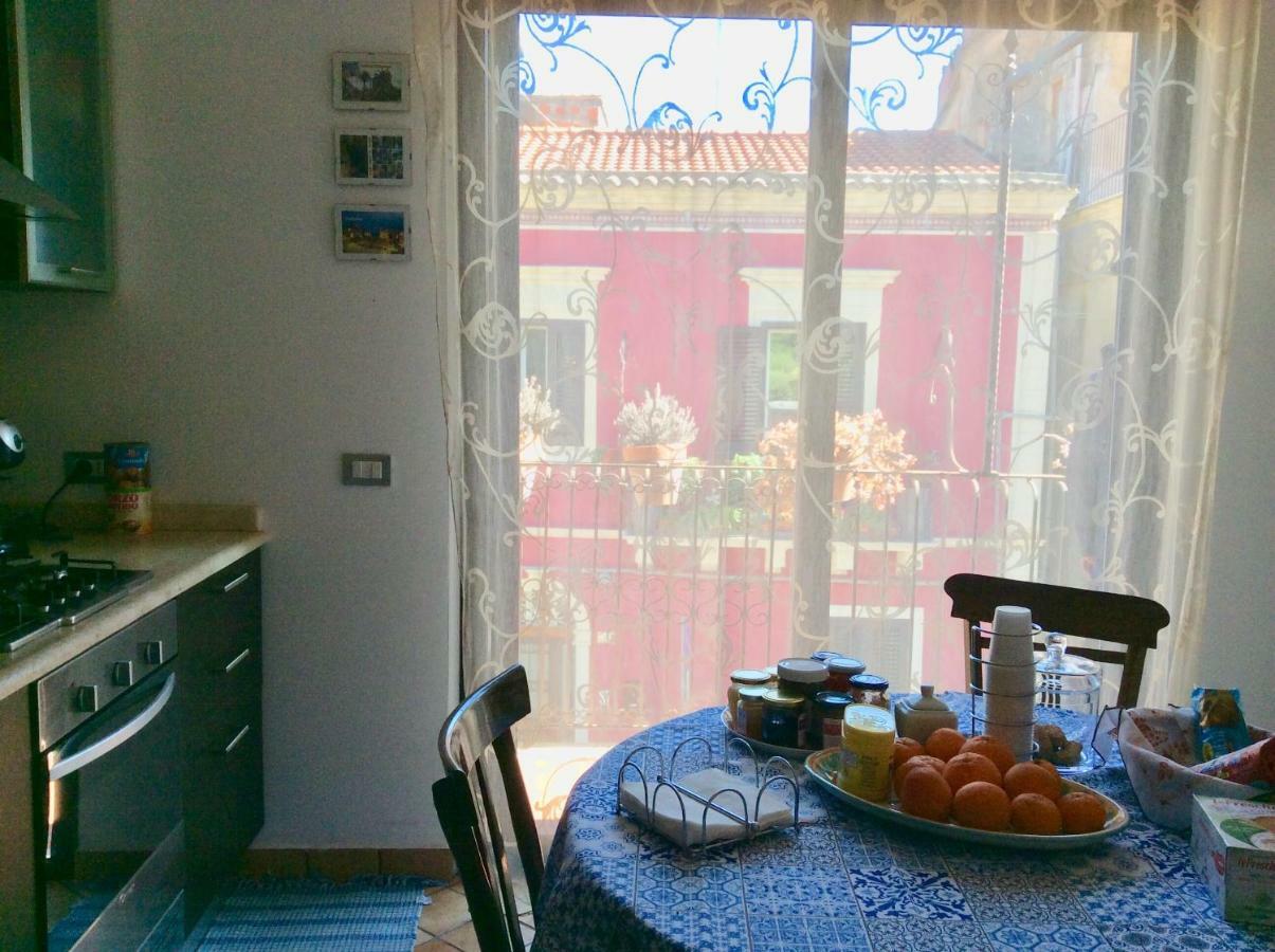 B&B Domus Candida กาบาตาเบียโน ภายนอก รูปภาพ
